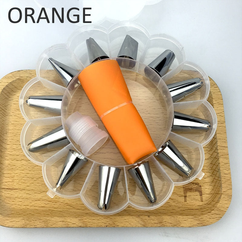 poche à douilles en silicone et ses 12 embouts inox